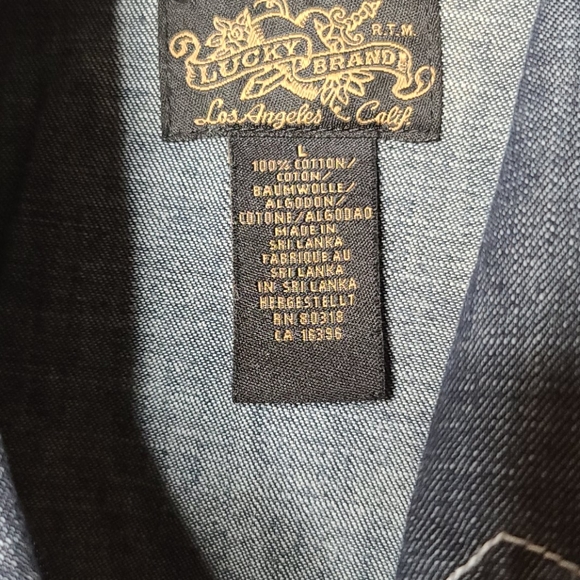 Lucky Brand button down denim jean shirt with belt - Picture 4 of 6